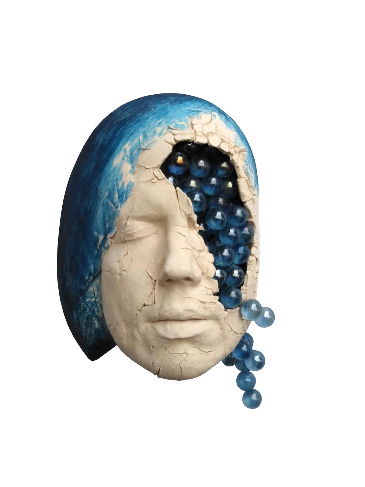 I'm losing my marbles, 25x17x12cm, patinirana terracotta, pikule, 2021.