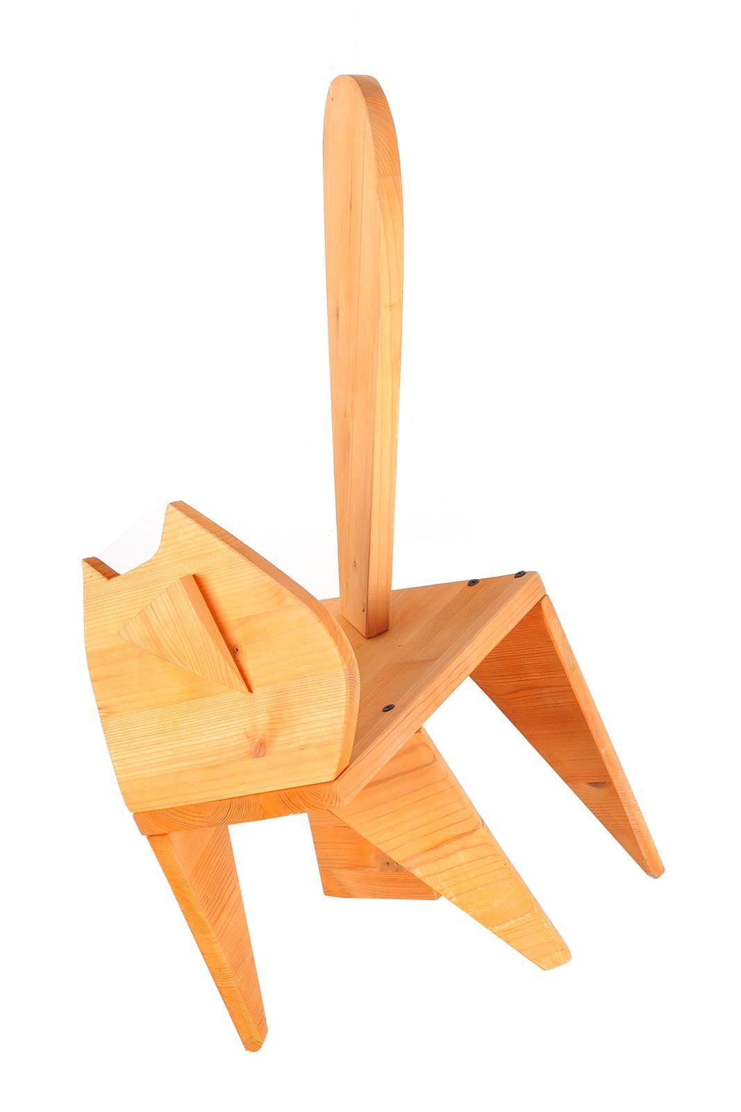 32x36x61cm, drvo, 2005.