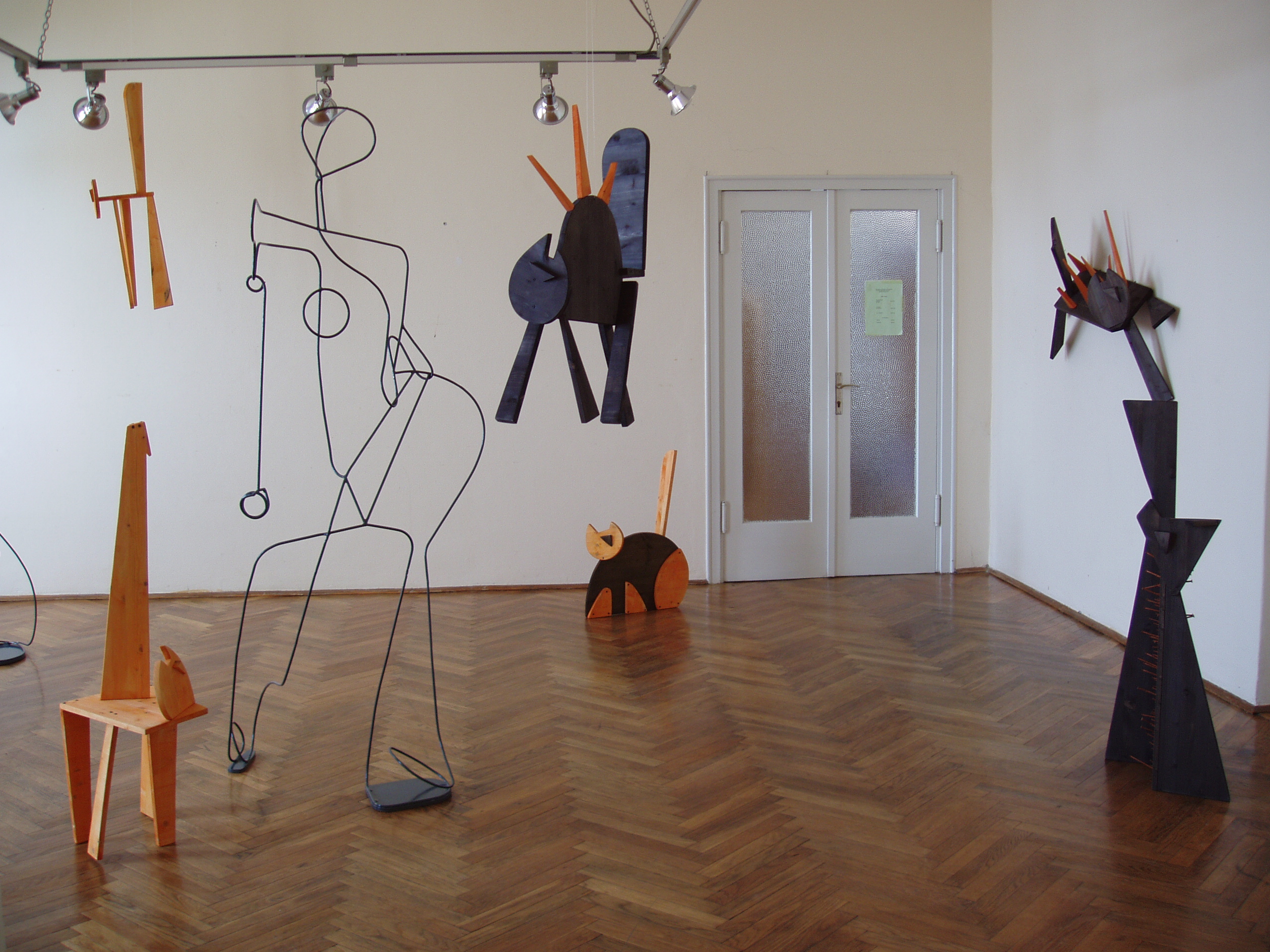 Izložba Mačkoglumište - scena 2 u Galerija Vincent u Kastvu 2005.