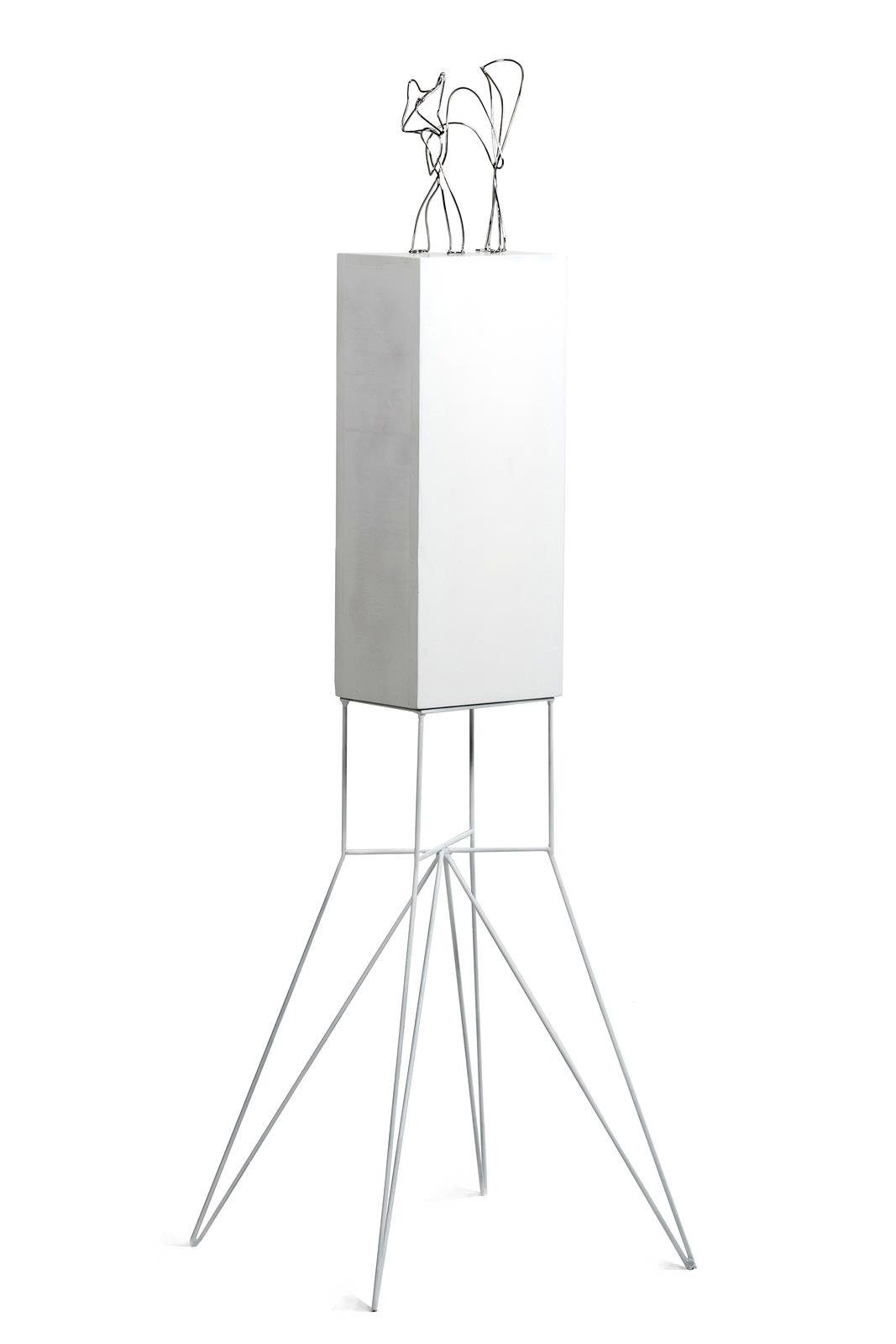 50x56x157cm, kromirani mesing, drvo, željezo, 2018.